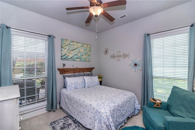 2104 Caribou Lane, Elm Springs, AR 72762