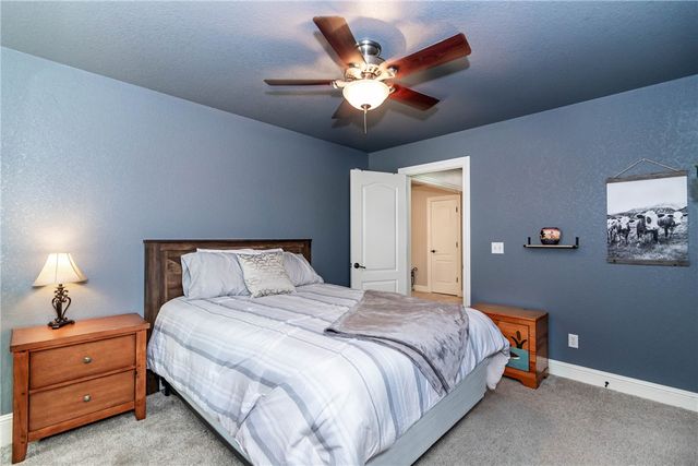 2104 Caribou Lane, Elm Springs, AR 72762