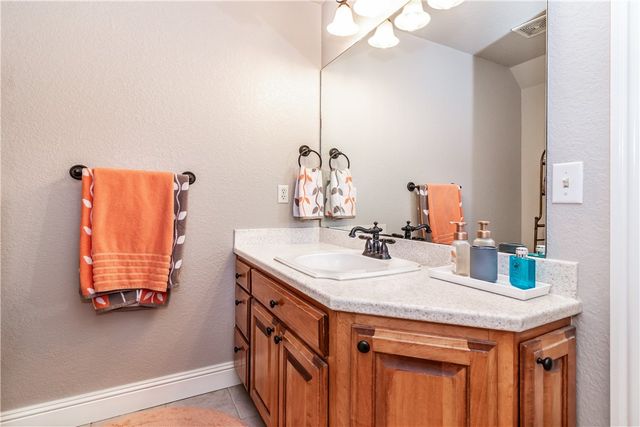 2104 Caribou Lane, Elm Springs, AR 72762