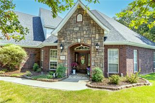 2104 Caribou Lane, Elm Springs, AR 72762
