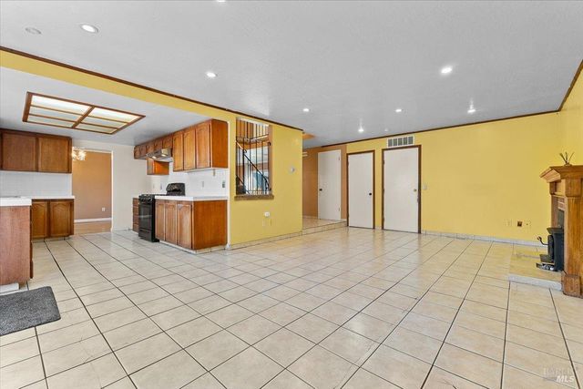 800 Mckillop Ct, Petaluma, CA 94954