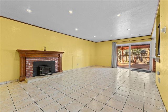 800 Mckillop Ct, Petaluma, CA 94954