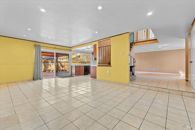 800 Mckillop Ct, Petaluma, CA 94954