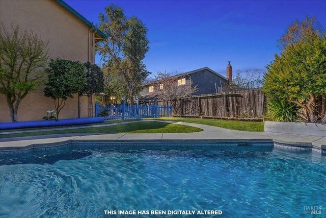 800 Mckillop Ct, Petaluma, CA 94954