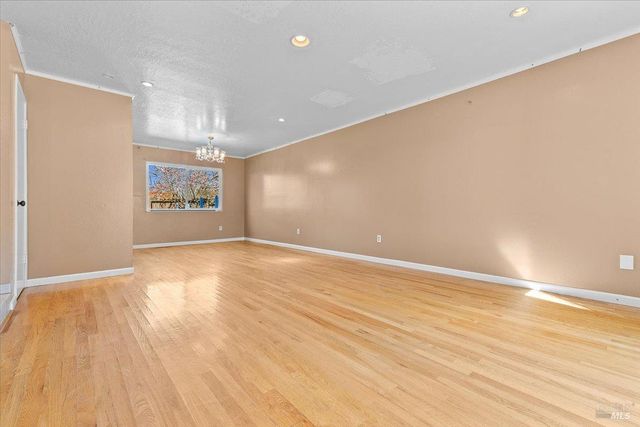 800 Mckillop Ct, Petaluma, CA 94954