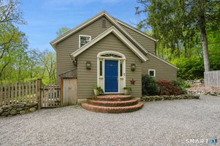 81 Pinetree Road, Redding, CT 06896