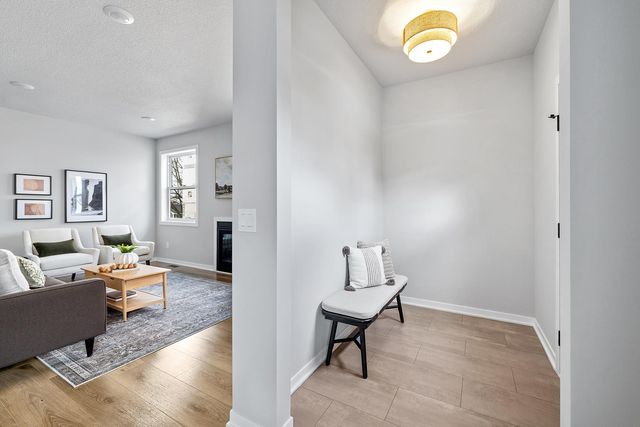 1941 Rome Avenue, Saint Paul, MN 55116