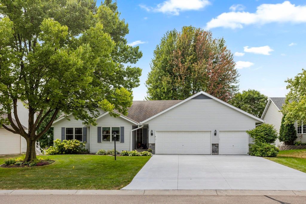 2452 Eagle Valley Drive, Woodbury, MN 55129 — exterior
