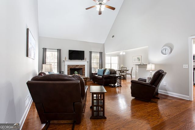 1617 Maes Overlook, Loganville, GA 30052