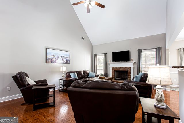 1617 Maes Overlook, Loganville, GA 30052