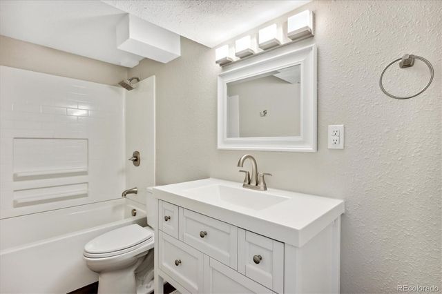 3270 S Gilpin Street, Englewood, CO 80113