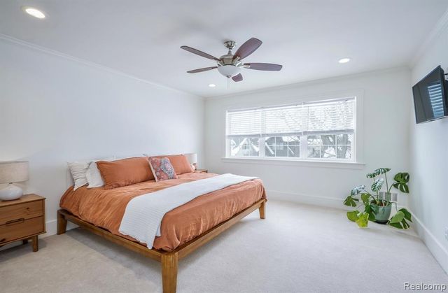 930 E 2nd Street, Royal Oak, MI 48067