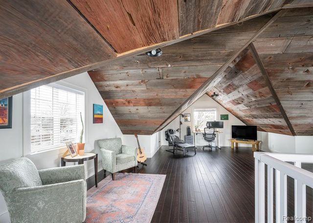 930 E 2nd Street, Royal Oak, MI 48067