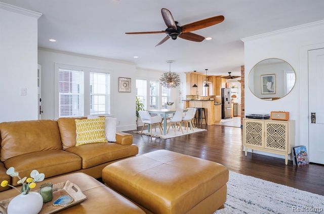 930 E 2nd Street, Royal Oak, MI 48067