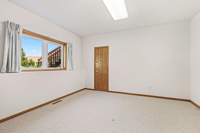 16568 Irwindale Way, Lakeville, MN 55044