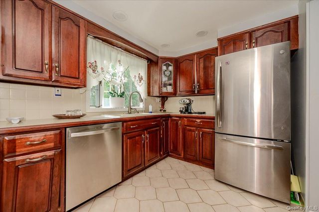 65 Plum Road, Mahopac, NY 10541
