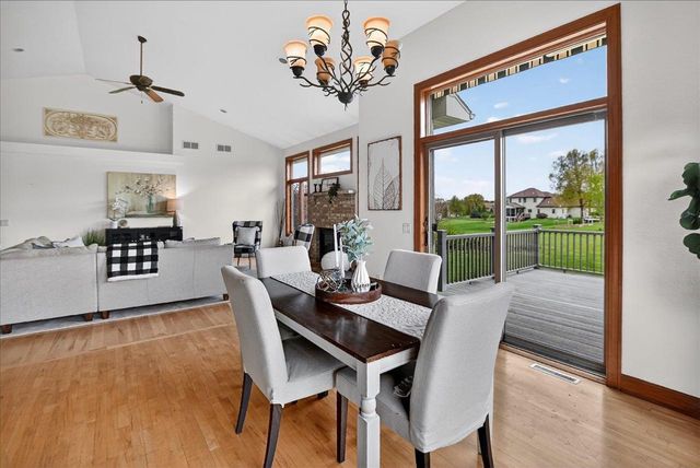 2988 Wyndwood Way, Sun Prairie, WI 53590