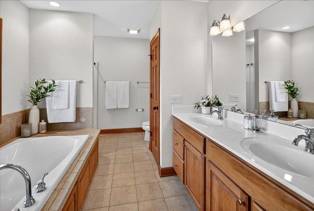 2988 Wyndwood Way, Sun Prairie, WI 53590