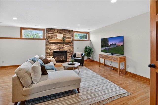 2988 Wyndwood Way, Sun Prairie, WI 53590
