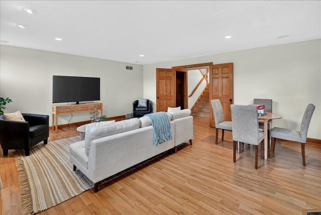 2988 Wyndwood Way, Sun Prairie, WI 53590