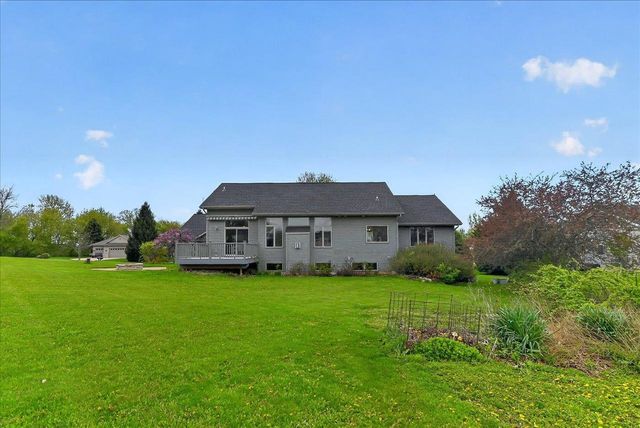 2988 Wyndwood Way, Sun Prairie, WI 53590