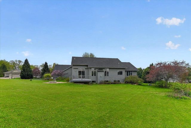 2988 Wyndwood Way, Sun Prairie, WI 53590