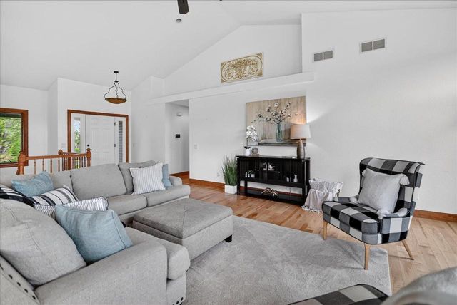 2988 Wyndwood Way, Sun Prairie, WI 53590