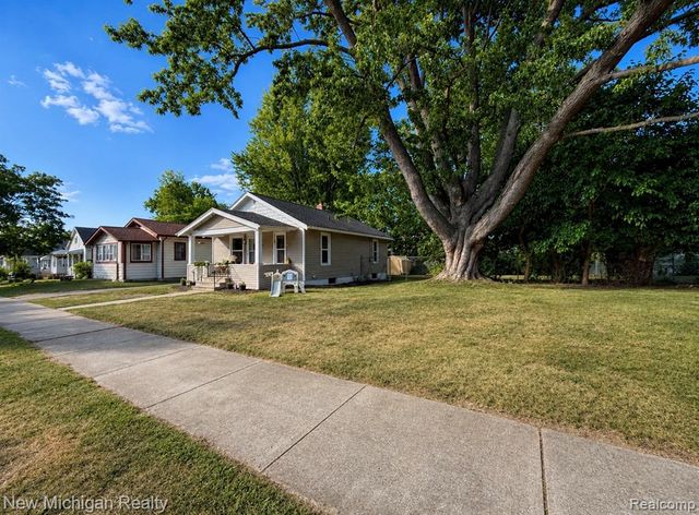 4301 Menton Street, Flint, MI 48507