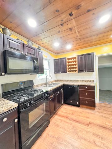 2500 JACKSON Street, Hollywood, FL 33020