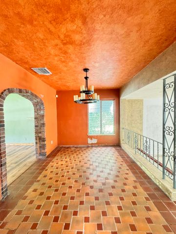 2500 JACKSON Street, Hollywood, FL 33020