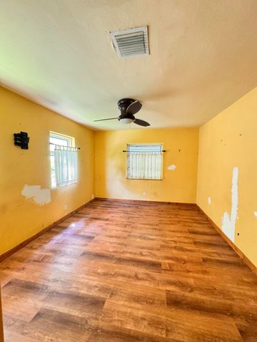 2500 JACKSON Street, Hollywood, FL 33020