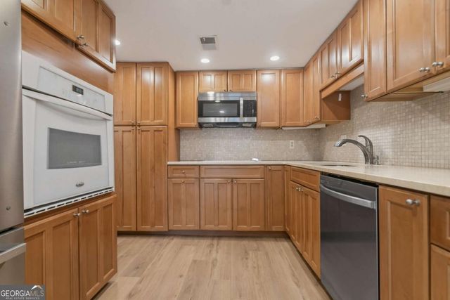 4101 Dunwoody Club Drive 31, Atlanta, GA 30350