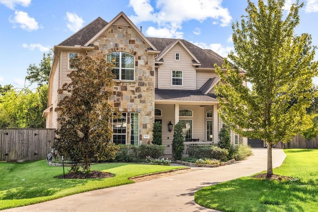 9041 Larston Street, Spring Valley Village, TX 77055