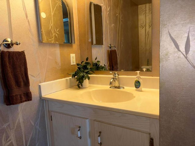 Address unavailable.