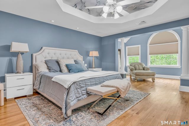 10 Arthurs Court, Newtown, CT 06470
