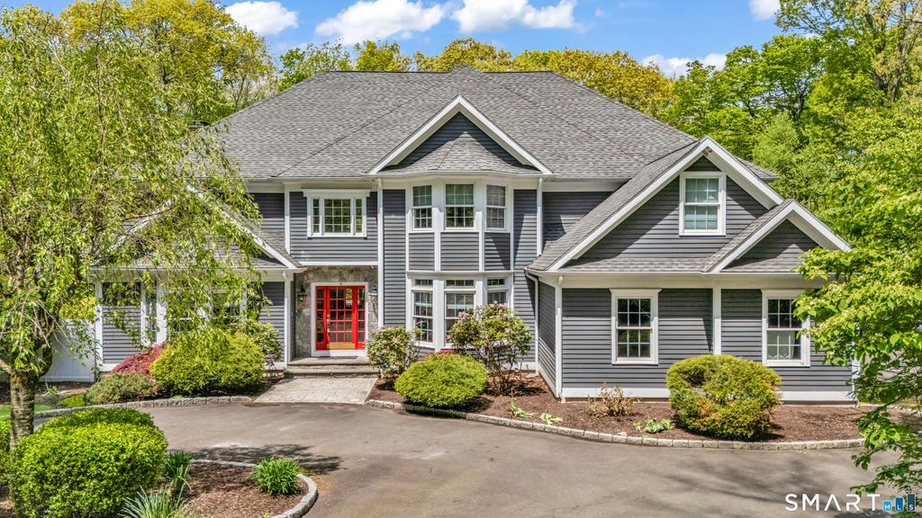10 Arthurs Court, Newtown, CT 06470