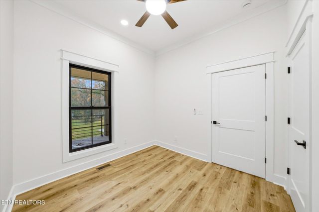 909 S Chilhowee Drive, Knoxville, TN 37914