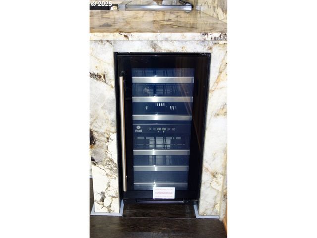 1455 Se COLUMBIA Way, Vancouver, WA 98661