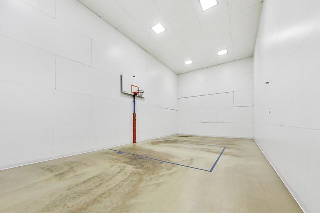 211 E Ohio Street 1619, Chicago, IL 60611