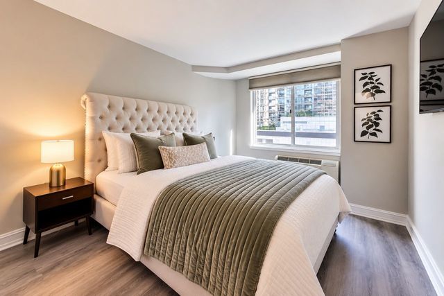 211 E Ohio Street 1619, Chicago, IL 60611