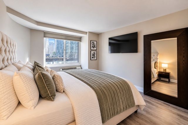 211 E Ohio Street 1619, Chicago, IL 60611