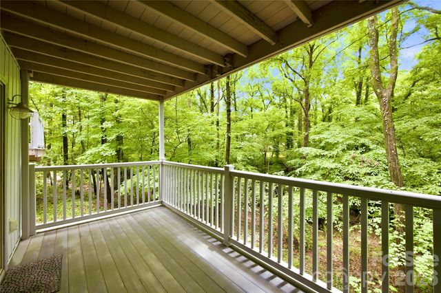 2724 Huntingtowne Farms Lane, Charlotte, NC 28210
