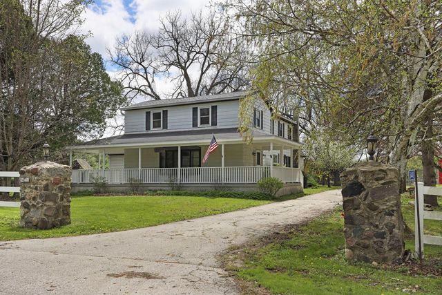 34411 Washington AVENUE, Burlington, WI 53105