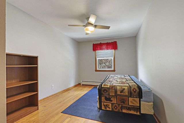 34411 Washington AVENUE, Burlington, WI 53105
