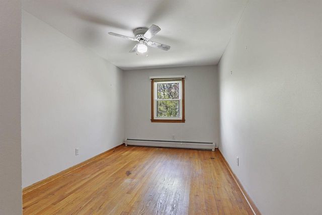34411 Washington AVENUE, Burlington, WI 53105