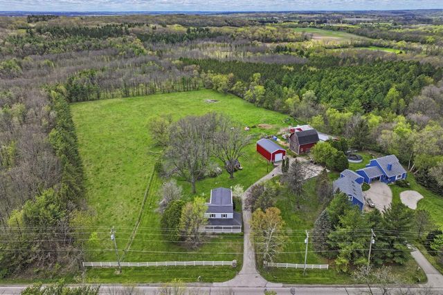 34411 Washington AVENUE, Burlington, WI 53105