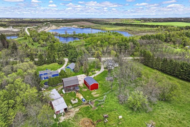 34411 Washington AVENUE, Burlington, WI 53105