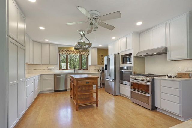 34411 Washington AVENUE, Burlington, WI 53105