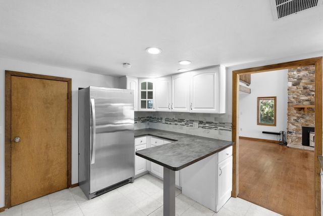 24199 N Shore Drive, Ontwa Twp, MI 49112