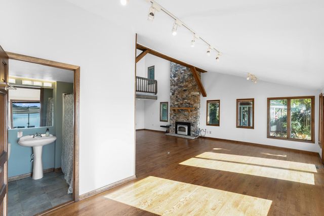 24199 N Shore Drive, Ontwa Twp, MI 49112